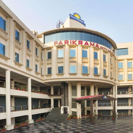 Days Hotel By Wyndham, Jalandhar Eksteriør billede