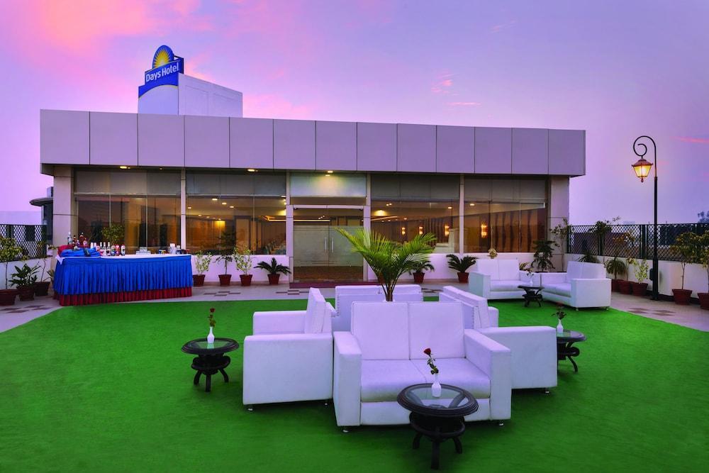 Days Hotel By Wyndham, Jalandhar Eksteriør billede